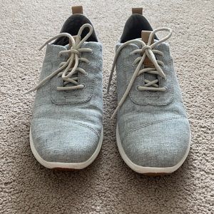 Tom’s Cabrillo sneaker